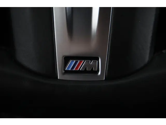 BMW 1 Serie 118i Executive Edition 2021 Benzine 39