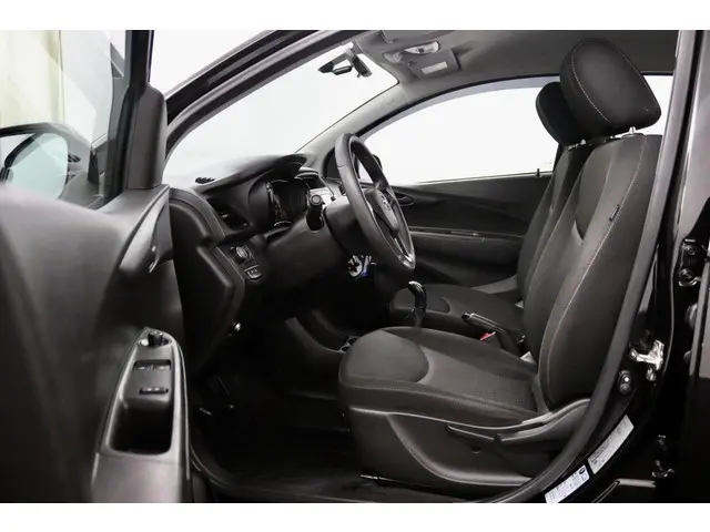 Opel KARL 1.0 ecoFLEX Edition zwart 2017 Benzine 12