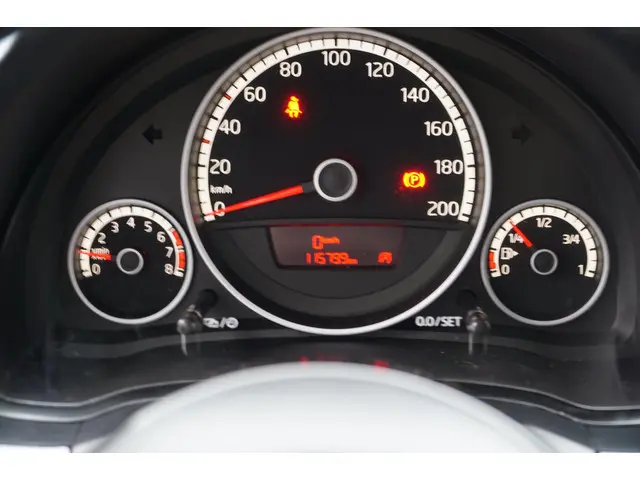 Volkswagen up! 1.0 high up! BlueMotion NAVI 2013 Benzine 17