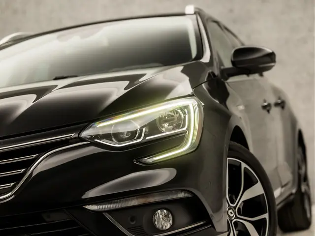 Renault Mégane Estate 1.2 TCe Bose 2018 Benzine 16