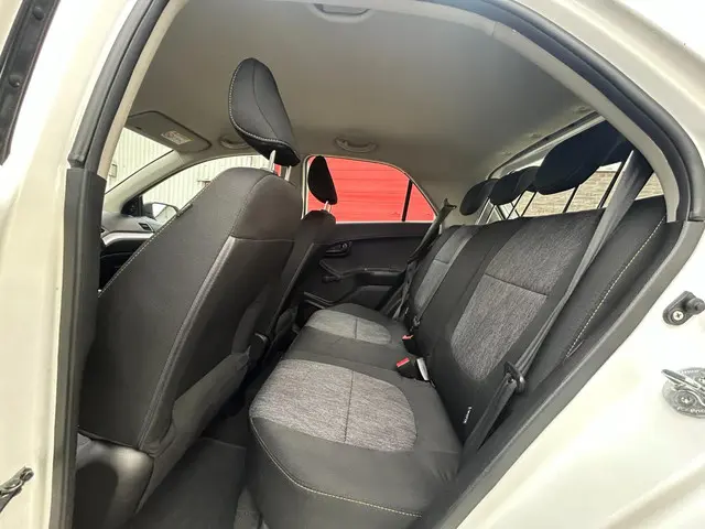 Kia Picanto 1.0 CVVT ISG Comfort Pack Airco 2014 Benzine 8