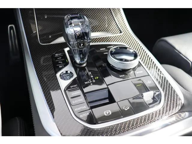 BMW X5 xDrive45e High Executive 2022 Hybride Benzine 29