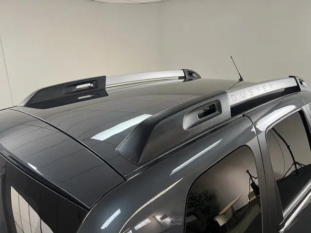 Dacia Duster 1.2 TCe 4x2 Blackshadow 2017 Benzine 35