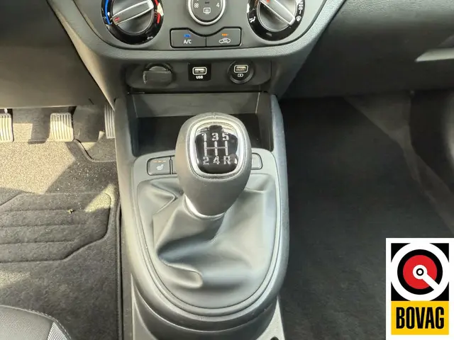 Hyundai i10 1.0 Comfort Smart 5-zits 2023 Benzine 18
