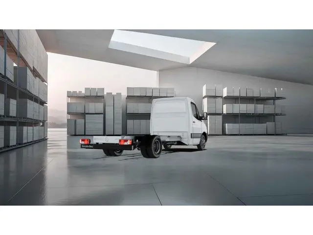 Mercedes-Benz Sprinter 2