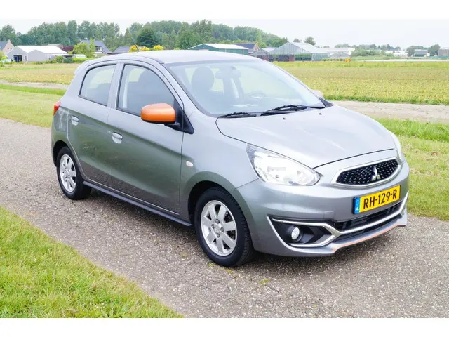 Mitsubishi Space Star 2
