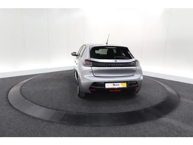 Peugeot 208 PureTech 100 Allure 2022 Benzine