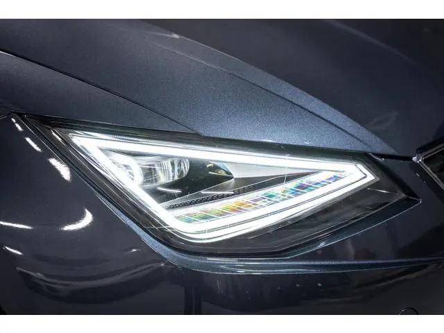 SEAT Ibiza 1.0 EcoTSI FR Business Connect 2025 Benzine 18