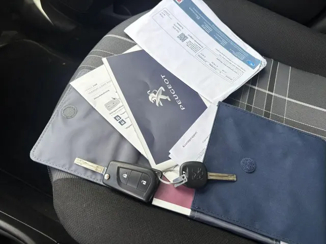 Peugeot 108 1.0 e-VTi Active 2017 Benzine 6