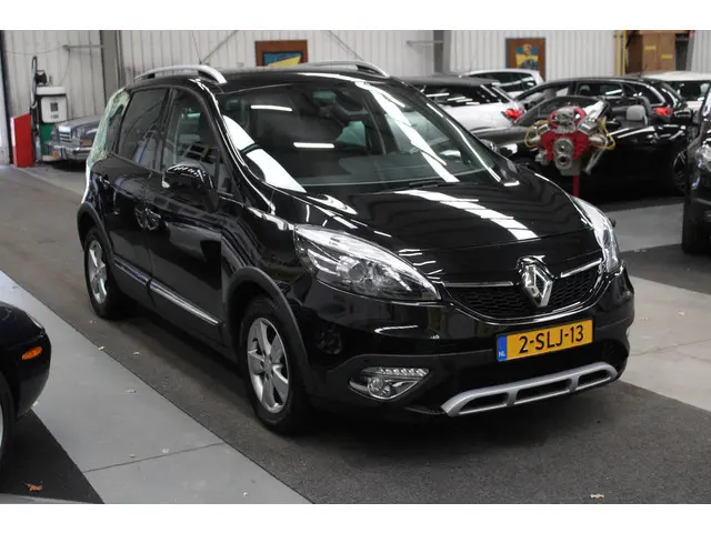 Renault Scénic Xmod 1.2 TCe Bose 2013 Benzine 2