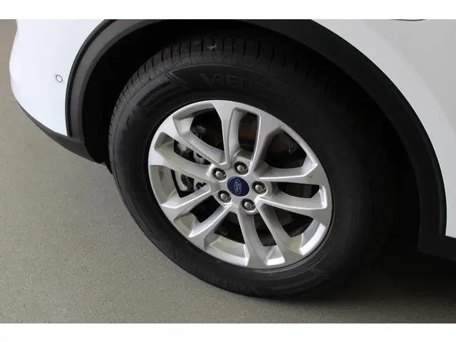 Ford Kuga 2.5 PHEV Titanium 2021 Hybride Benzine 4