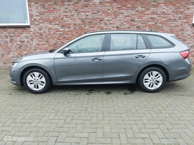 Škoda Octavia Combi 1.0 TSI Business Edition 2022 Benzine 5