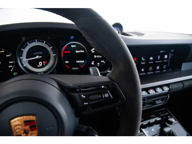 Porsche 911 3.0 Carrera 4 GTS 2022 Benzine 58
