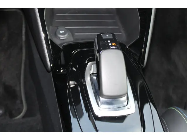 Peugeot e-2008 EV GT 50 kWh 2020 Elektrisch 22