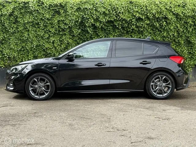 Ford Focus 1.0 EcoBoost ST Line | Carplay | PDC | 2020 Benzine 6