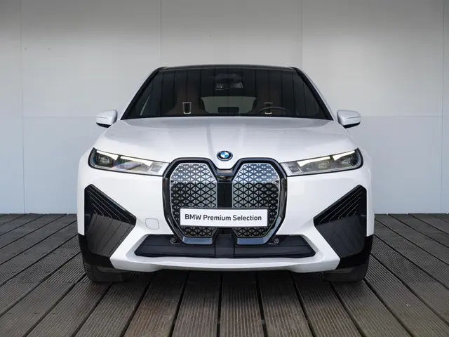 BMW iX M60 2023 Elektrisch 3