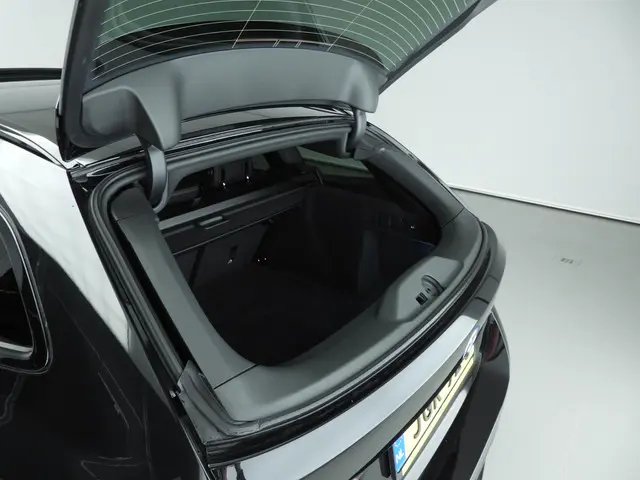 BMW 3 Serie Touring 330e 2025 Hybride Benzine 32