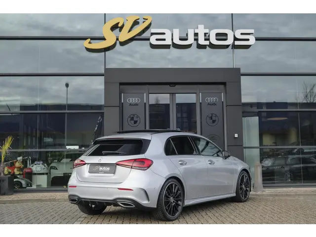 Mercedes-Benz A-Klasse A220 AMG 190pk 2019 Benzine 2