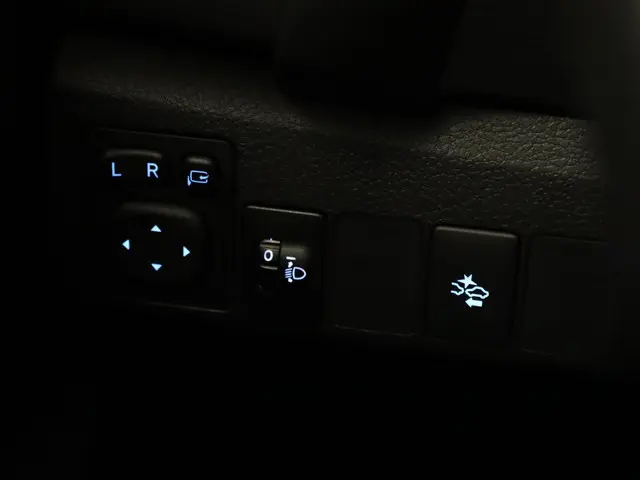 Toyota Auris 1.8 Hybrid Dynamic 2017 Hybride Benzine 17