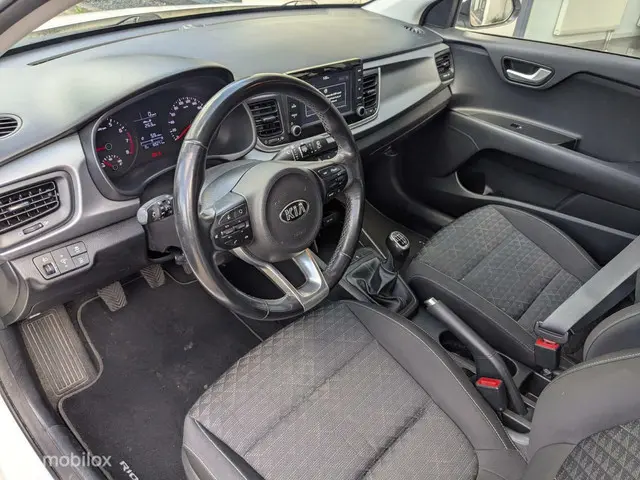 Kia Rio 1.0 TGDI ComfortPlusLine Navigator 2018 Benzine 17