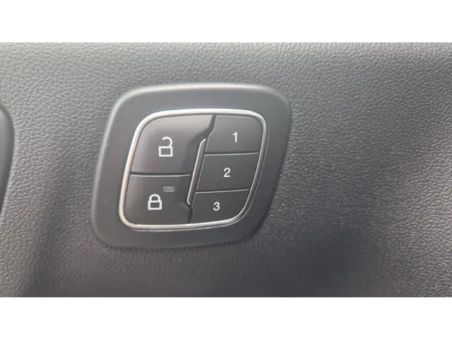 Ford Kuga 2.5 PHEV ST-Line X 2025 Hybride Benzine 16