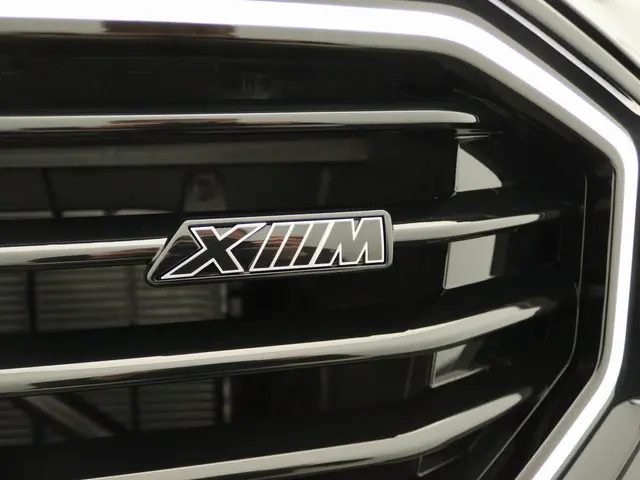 BMW XM 50e 2025 Hybride Benzine 8