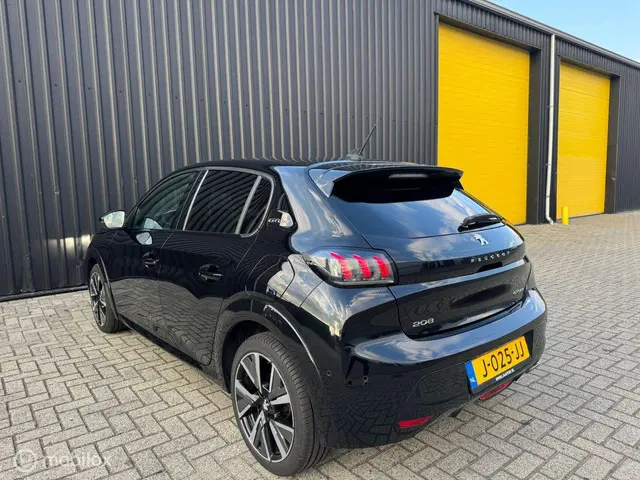 Peugeot 208 1.2 PureTech Allure 2020 Benzine 8