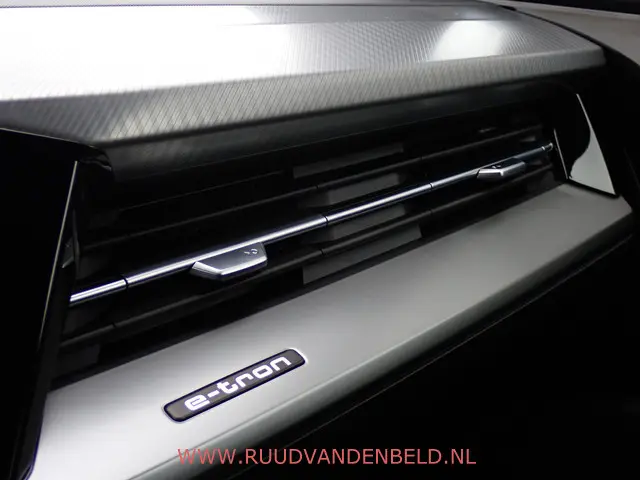 Audi Q4 e-tron 40 Launch edition 77kWh 2021 Elektrisch 35