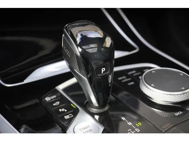 BMW X5 xDrive45e 2019 Hybride Benzine 12