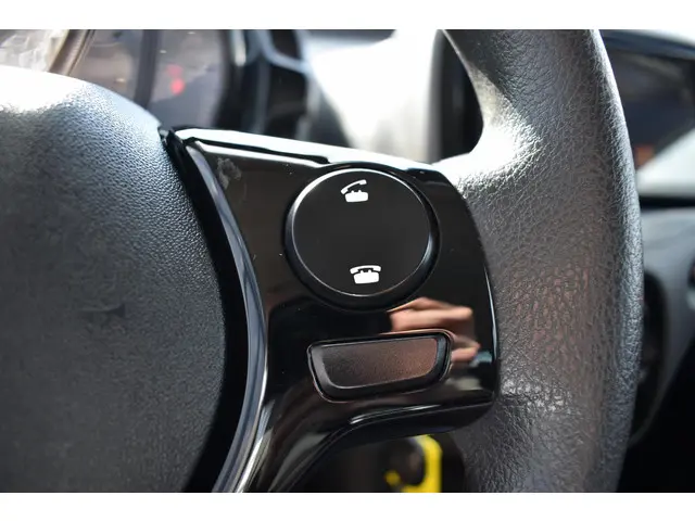 Peugeot 108 1.0 e-VTi Active 2021 Benzine 28