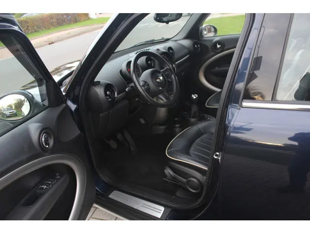 MINI Countryman Mini 1.6 Cooper Pepper 2017 Benzine 10