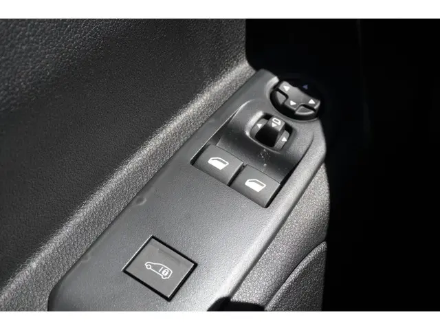 Peugeot Partner 1.5 BlueHDi 100 S&S L1 2024 Diesel 15