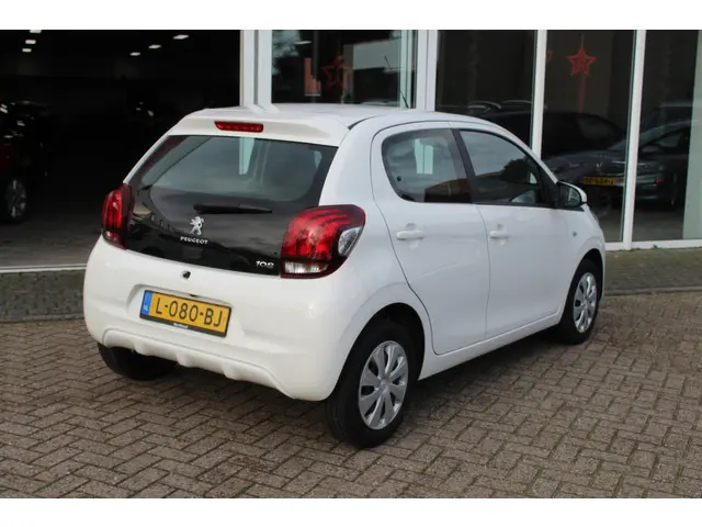 Peugeot 108 1.0 e-VTi Active//Camera//Carplay!! 2021 Benzine 3