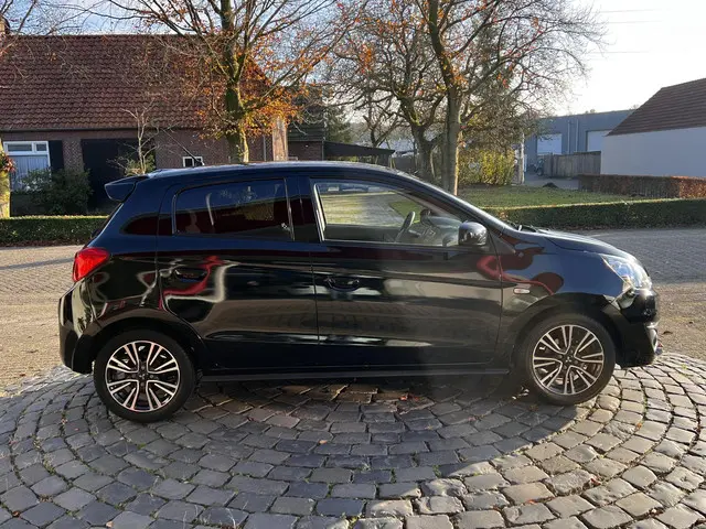 Mitsubishi Space Star 1.2 Life Edition 2018 Benzine 5