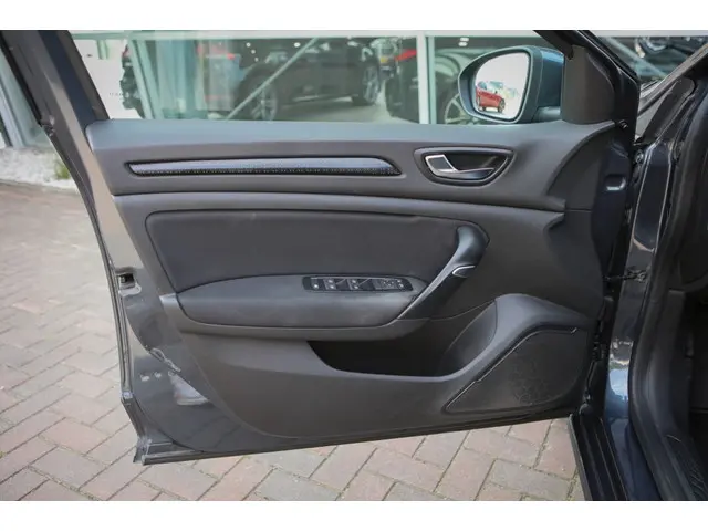 Renault Mégane 1.2 TCe Bose 2016 Benzine 4