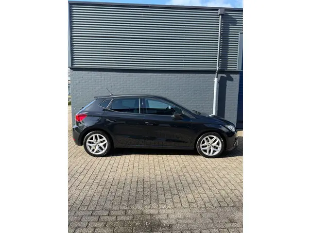 SEAT Ibiza 2