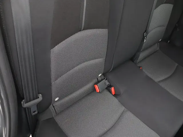 Mazda 2 1.5 Skyactiv-G TS+ AUTOM. 2018 Benzine 32