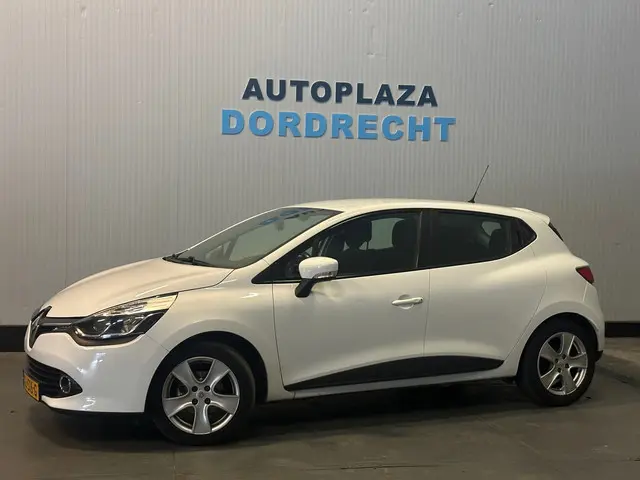 Renault Clio 1.2 Expression 2015 Benzine 3