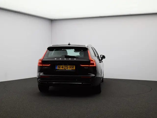 Volvo V60 T4 190PK Automaat Inscription 2020 Benzine 18