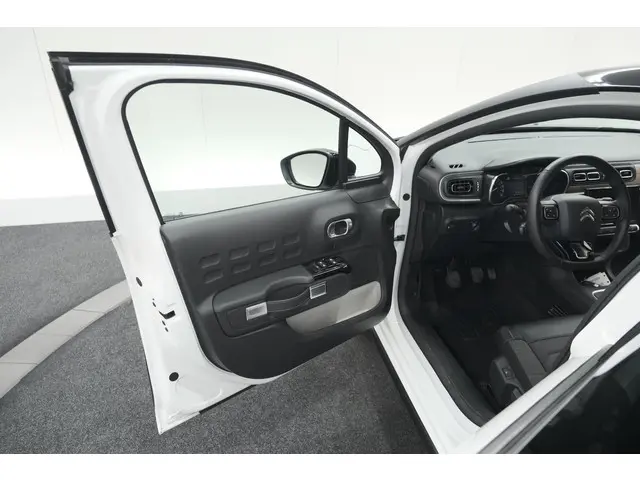 Citroën C3 PureTech 82 Shine 2023 Benzine 65