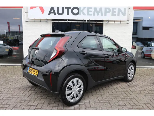 Toyota Aygo X 1.0 VVT-i S-CVT PLAY 2023 Benzine 9