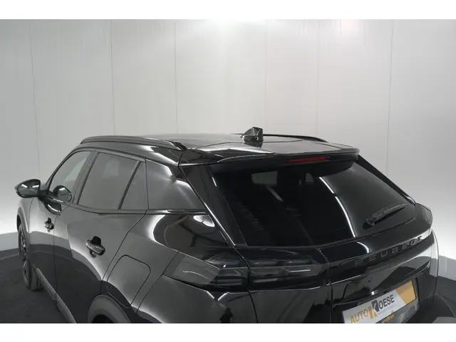 Peugeot 2008 PureTech 130 EAT8 GT 2024 Benzine 26