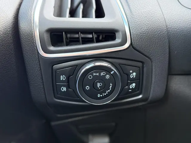 Ford Focus Wagon 1.0 EcoBoost Titanium 2014 Benzine 25