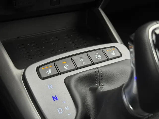 Hyundai i10 1.2 MPI 2022 Benzine 16