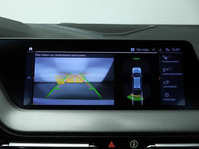 BMW 1 Serie 5-Deurs 118i 2020 Benzine 36