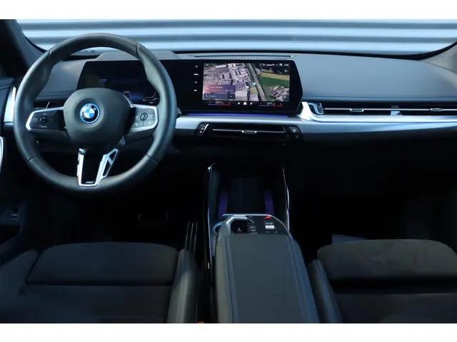 BMW iX1 eDrive20 2024 Elektrisch 11