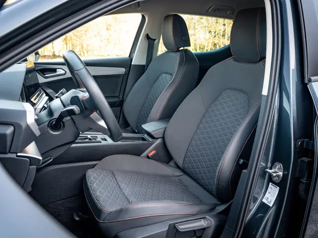 SEAT Leon 1.4 TSI eHybrid PHEV FR 2022 Hybride Benzine 5