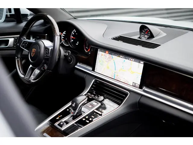 Porsche Panamera Sport Turismo 2.9 4S 2018 Benzine 38
