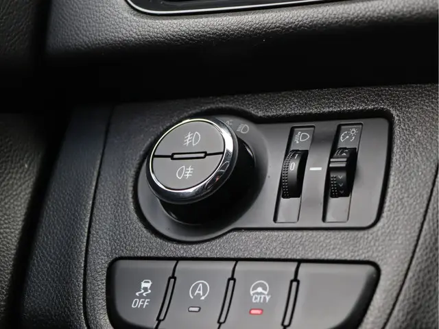 Opel KARL 1.0 Rocks Online Edition 2018 Benzine 29