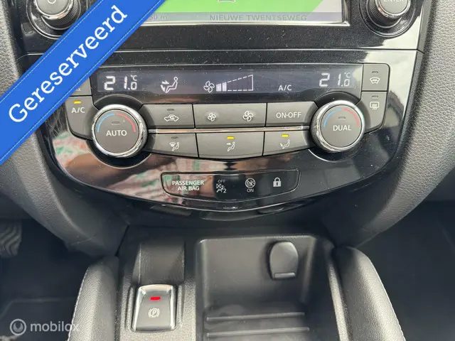 Nissan QASHQAI 1.6 Tekna 2016 Benzine 19